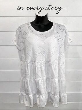 IN EVERY STORY – White Eyelet Dress with Lining – Size X – 2-Piece Set